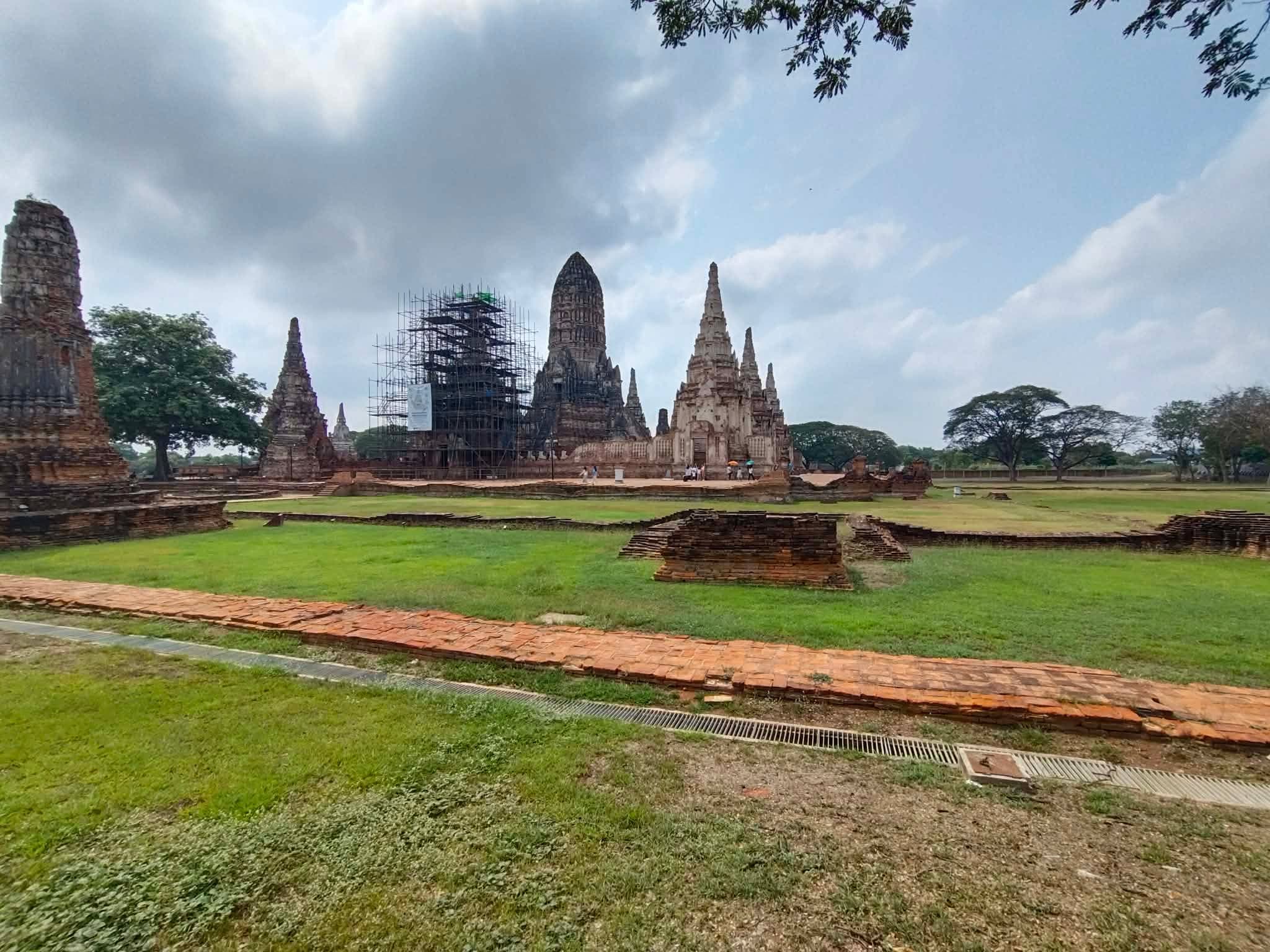 Wat Chaiwatthanaram Historical Park Tour photo 1