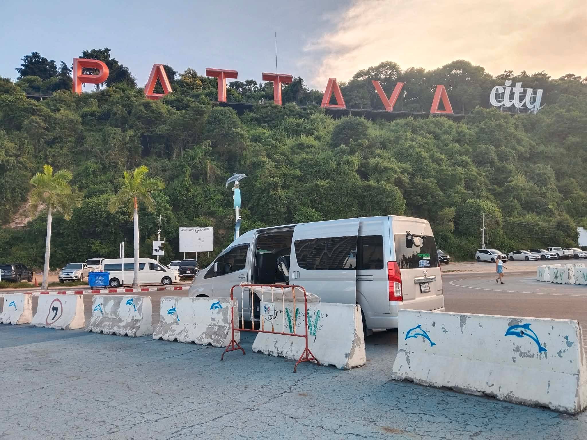 Pattaya Beach & City photo 3