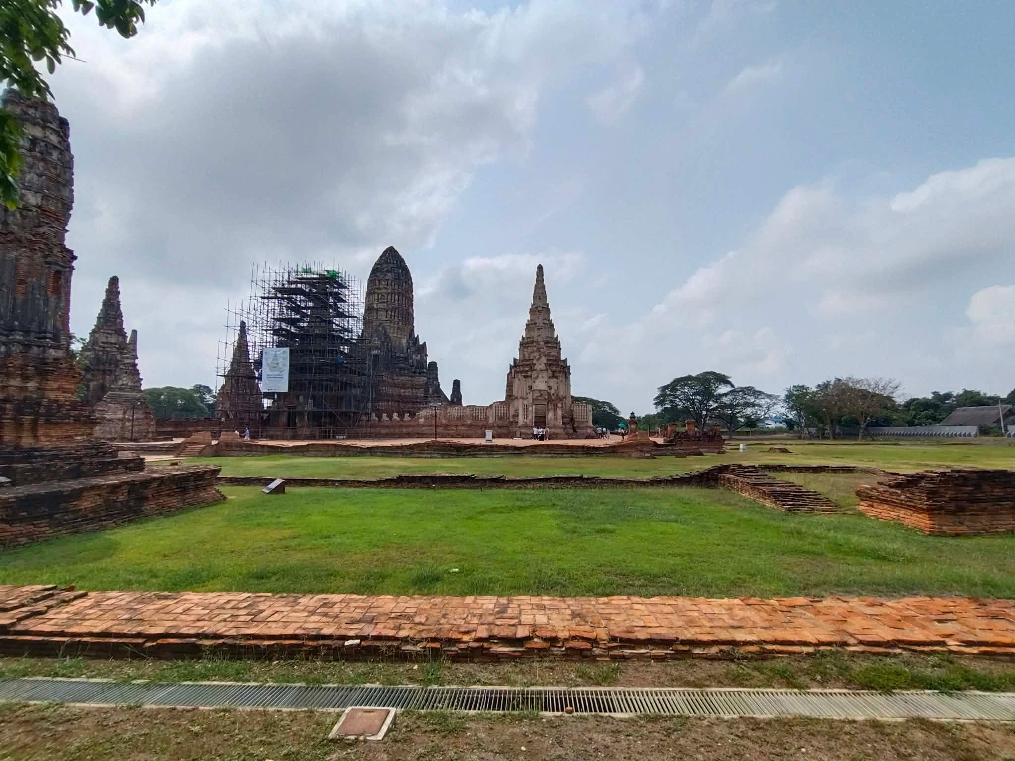 Wat Chaiwatthanaram Historical Park Tour photo 4