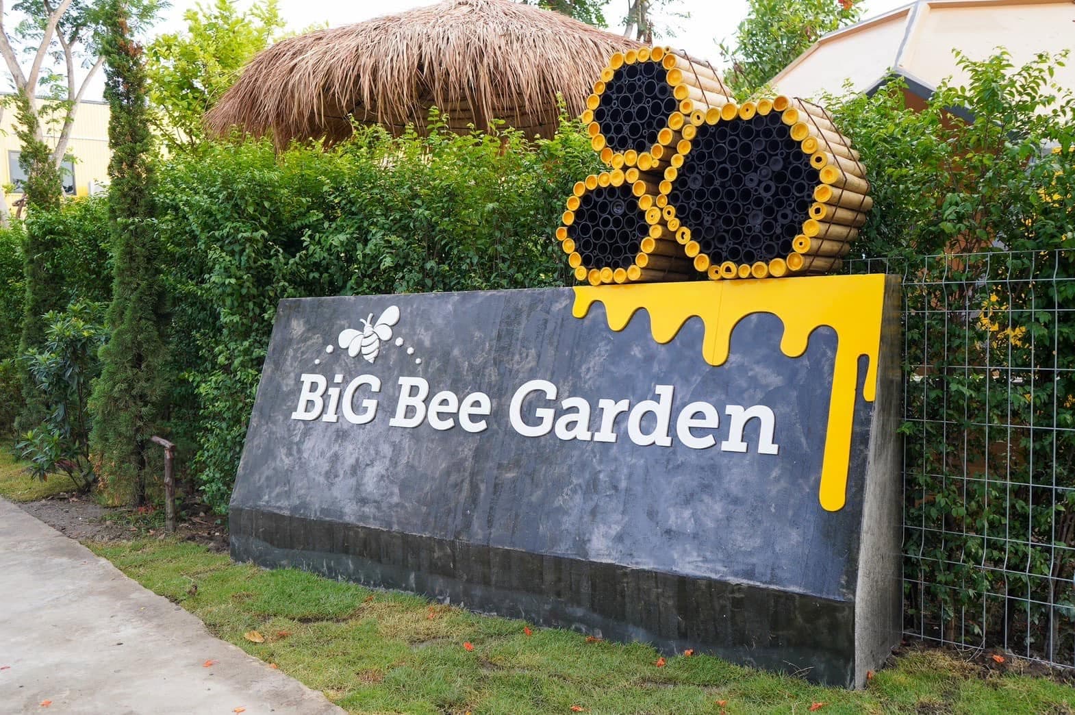 Big Bee Garden