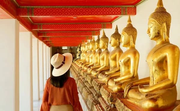 Wat Pho Reclining Buddha photo 2