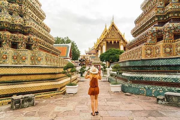 Wat Pho Reclining Buddha photo 3